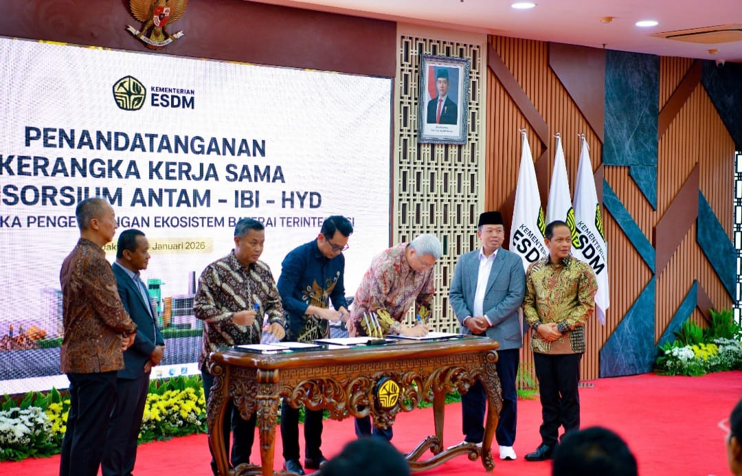 Konsorsium ANTAM-IBI-HYD Teken Kerja Sama Pengembangan Ekosistem Baterai Terintegrasi