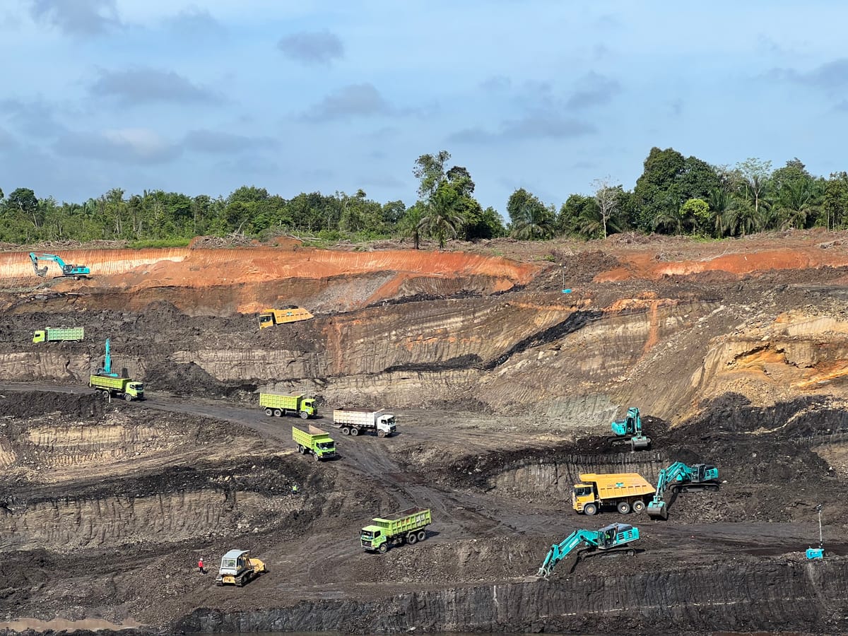 Bahlil Siapkan Relaksasi Terukur Produksi Batu Bara di Tengah Lonjakan Harga Global