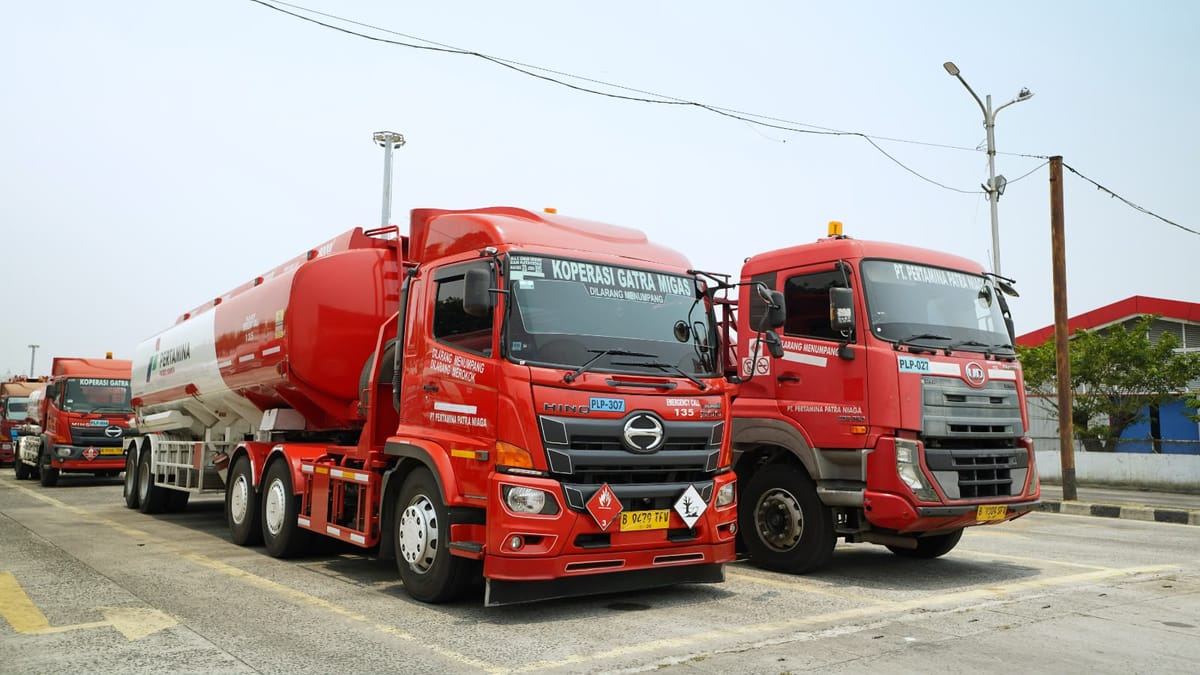 Bahlil Pastikan Pasokan BBM Aman, Pertamina Diminta Tambah Armada Perkuat Distribusi ke Daerah