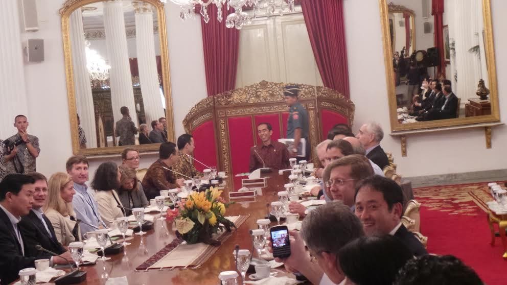 Investasi Tambang Prospektif, Rawan Goncangan Politik