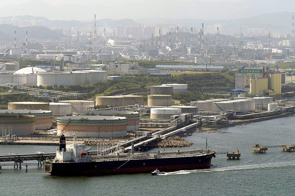 Asia Jadi Medan Tempur Perang Harga Minyak