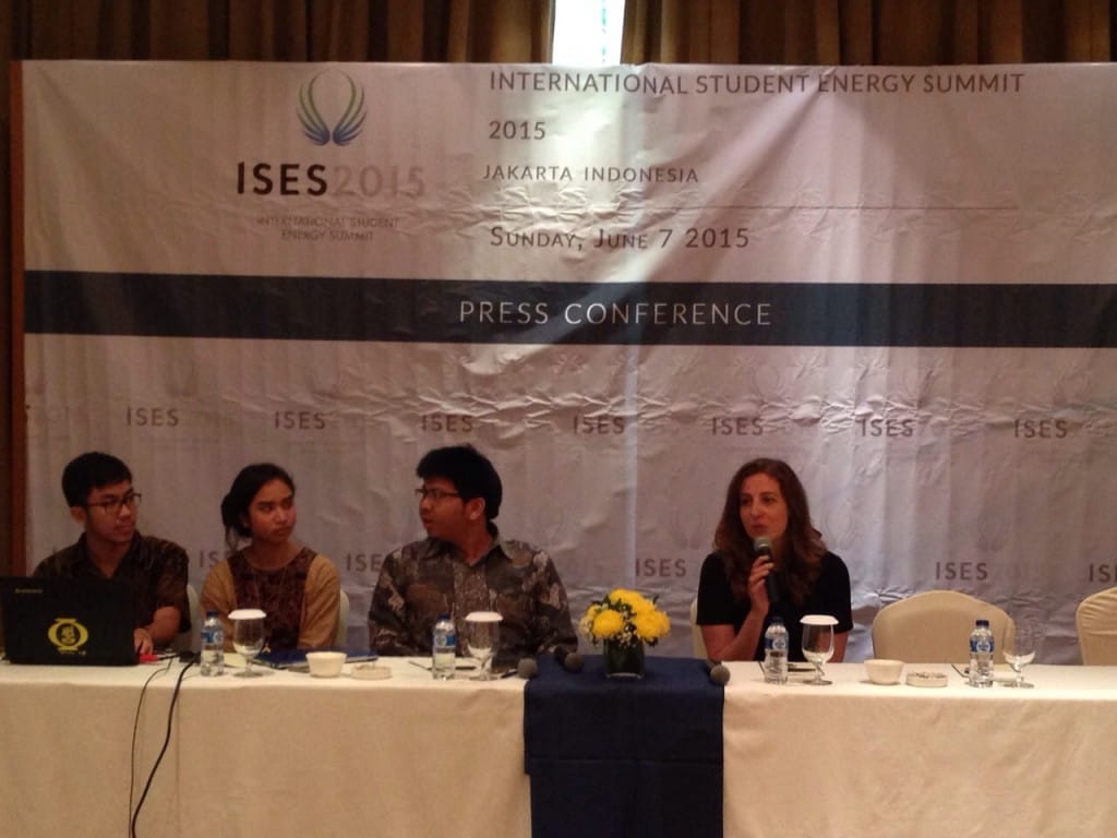 ISES 2015: Membumikan Isu Energi dan Lingkungan Pada Mahasiswa