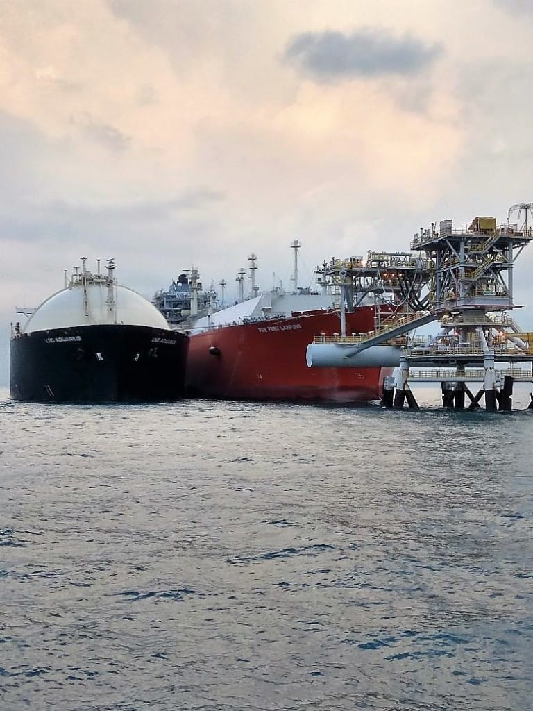 FSRU Lampung Siap Kirim LNG ke PLN