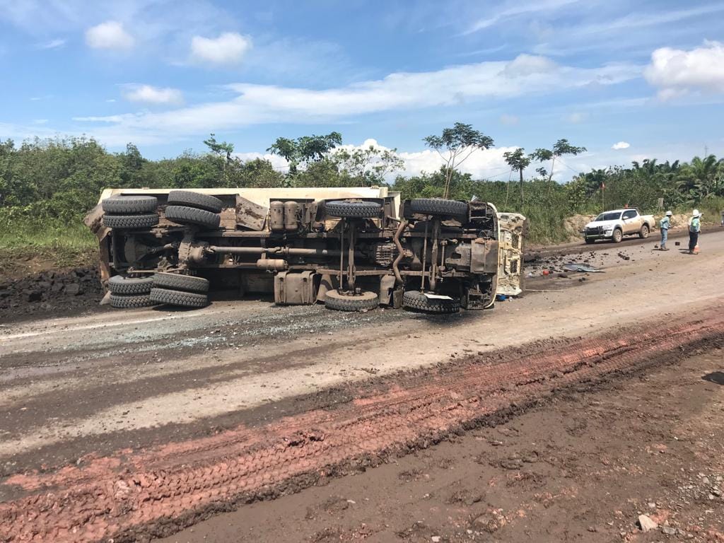 Dump Truck Batu Bara Terguling, Pengemudi Meninggal Dunia