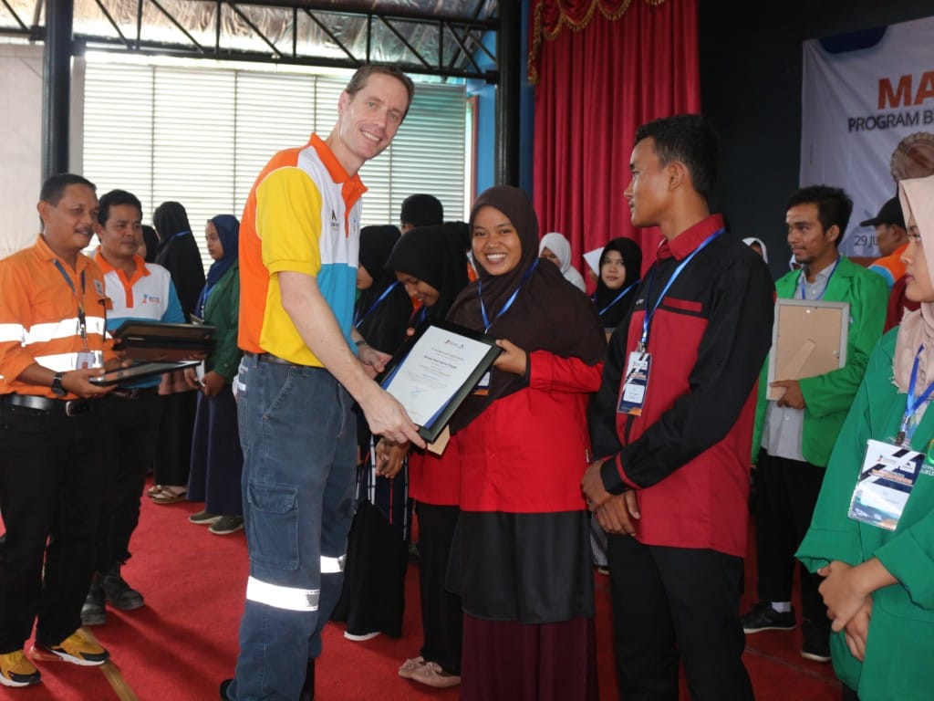 PT Agincourt Resources Kembali Salurkan Beasiswa Martabe Prestasi