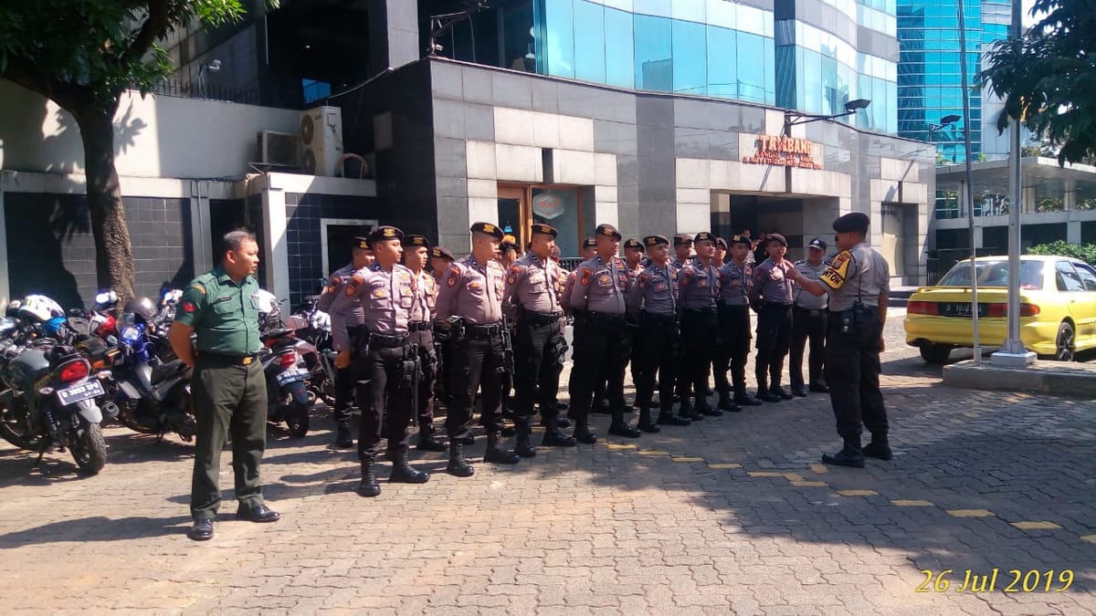 Antisipasi Demontrasi, Puluhan Personel Polisi Jaga Kantor SAE
