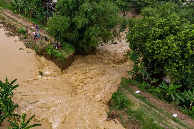 Tanggul Sungai Kelay Jebol, Tambang Rantaupanjang Utama Garapan Putra Perkasa Banjir Besar