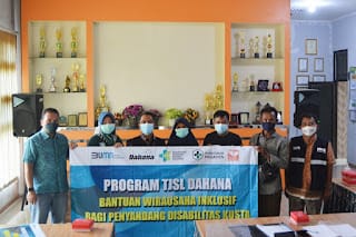 Peduli Penyandang Kusta, PT Dahana Beri Bantuan Wirausaha Inklusif