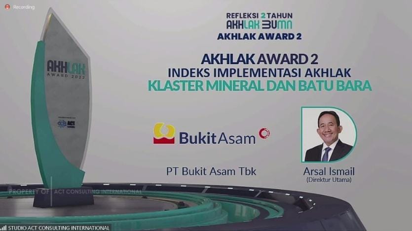 Bukit Asam Sabet Penghargaan AKHLAK Award 2022
