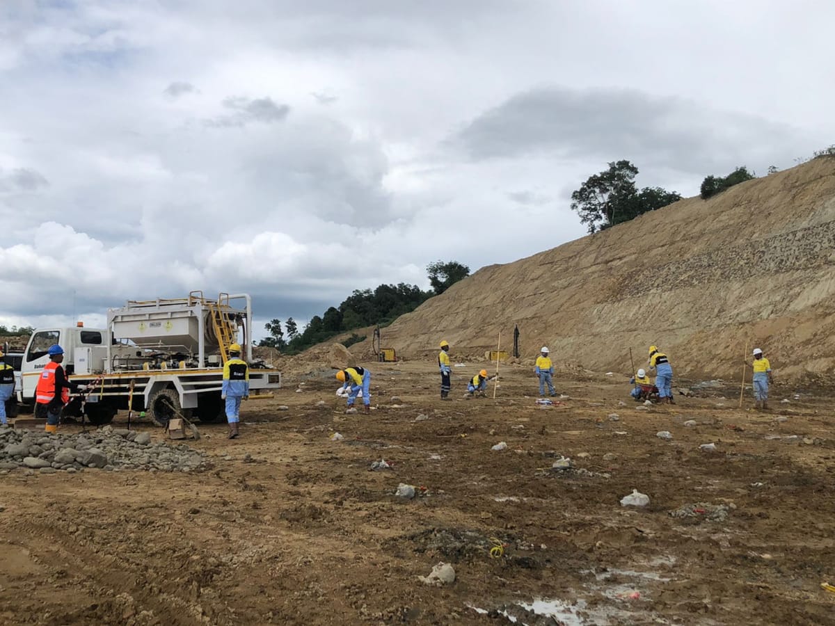 Lakukan Percepatan, Teknologi Bahan Peledak DAHANA Beraksi di Proyek Tol Sigli – Aceh