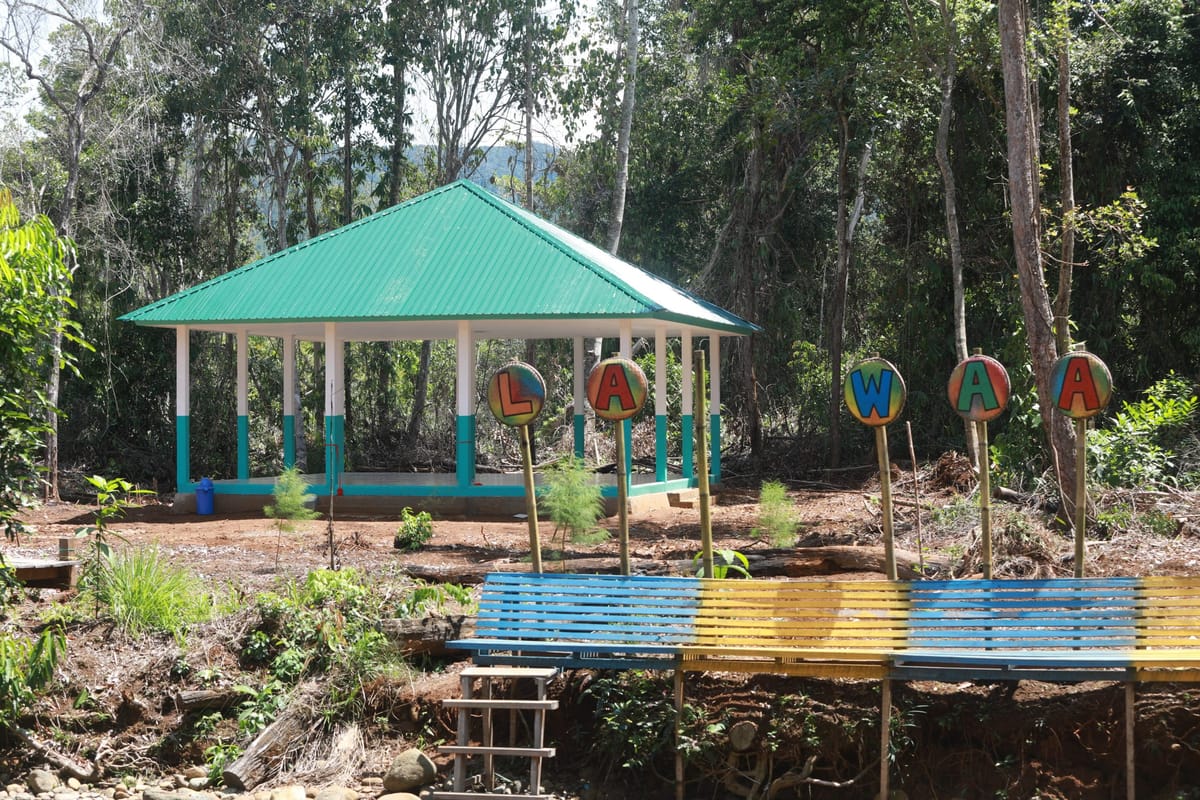 Kembangkan Kawasan Wisata Laa Waa River Park, VALE Serahkan Gedung Aula 