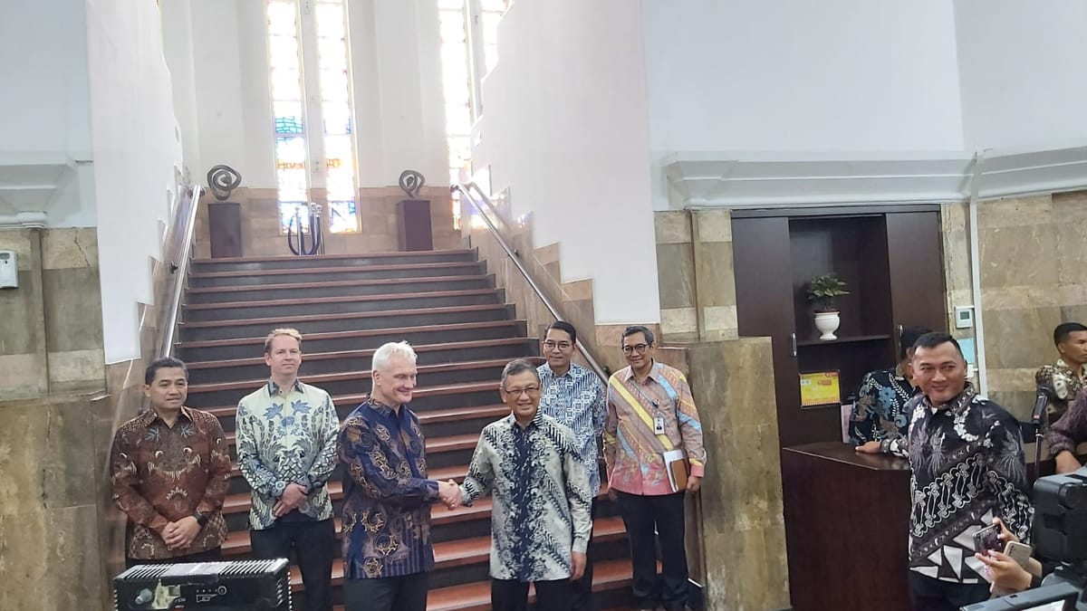 Indonesia-Inggris Perpanjang Kerja Sama Transisi Energi Rendah Karbon Hingga 2027