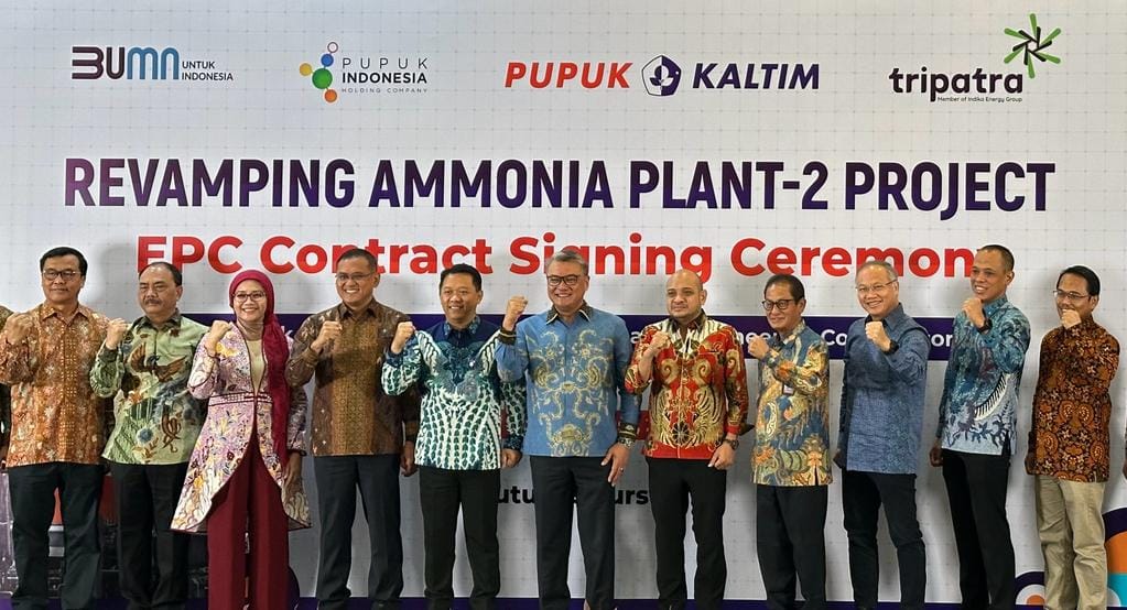 TRIPATRA Tandatangani Kontrak EPC Dengan PT Pupuk Kaltim Untuk Proyek Pembaruan Pabrik Amonia-2