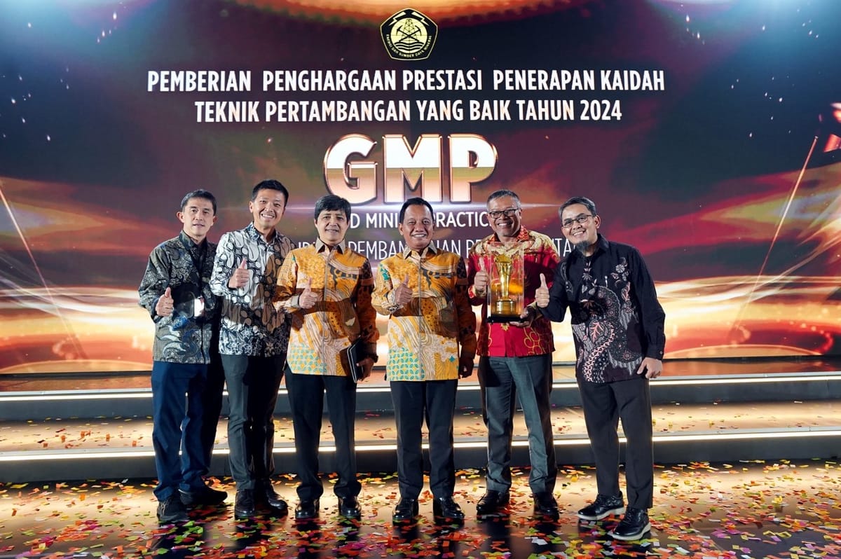 Hattrick, Putra Perkasa Abadi Boyong Lagi Piala Paling Top GMP Award
