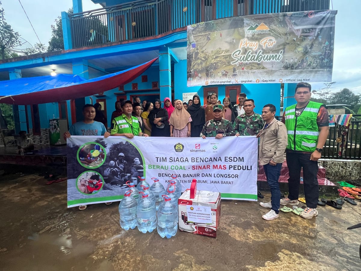 Tim Berau Coal Sinar Mas Peduli Hadir Dan Membantu Korban Bencana Alam Sukabumi