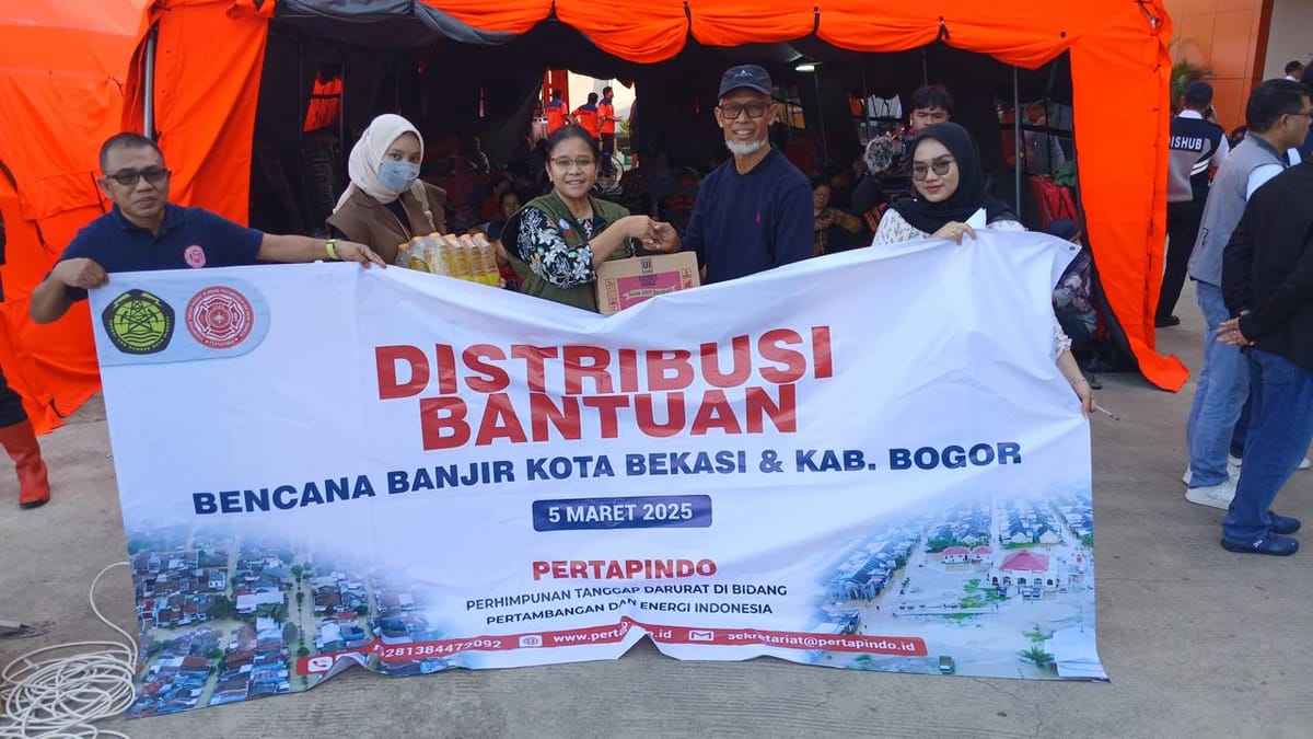 PERTAPINDO Salurkan Bantuan Sembako Korban Banjir Bekasi dan Bogor