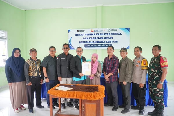 Dukung Permukiman Layak dan Tertata, PTBA Serahkan Fasos dan Fasum