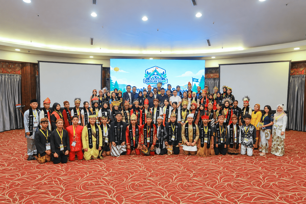 United Tractors-Kemendikdasmen Hadirkan Kemah Sekolah Sehat untuk Anak Indonesia Hebat