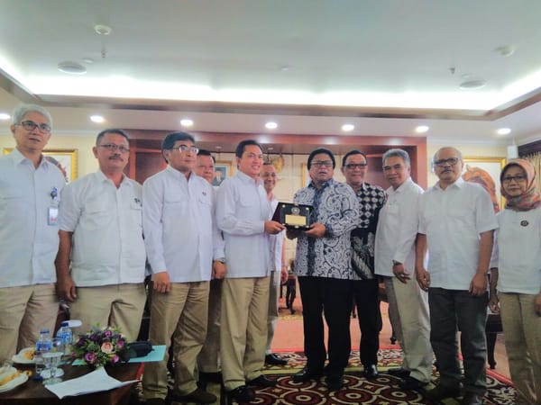 Oesman Sapta; Harga Batu Bara Domestik Harus Berpihak Pada Rakyat