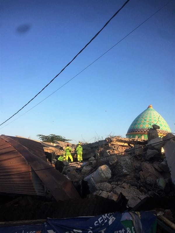 Tim Tanggap Darurat Vale Terjun Ke Lombok