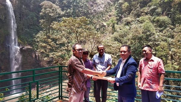 SAE Perbaiki Wahana Wisata Curug Cipendok