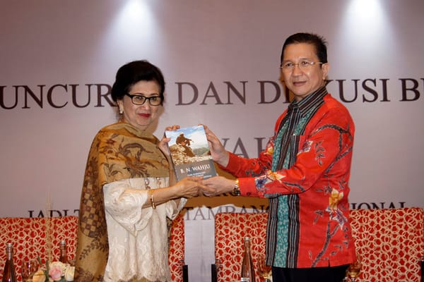 IMA – Vale Luncurkan Biografi B.N Wahju