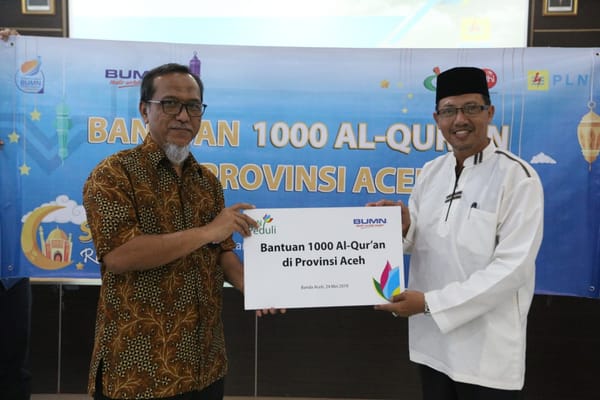 PLN Peduli Pendidikan, Salurkan 1.000 Al Qur’an untuk Aceh