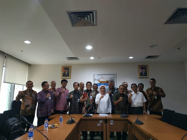 Sripeni, Duduki Kursi Plt Direktur Utama PLN