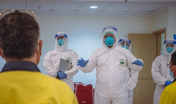 Dukung Program Vaksinasi Massal, AMMAN Beri Vaksin Seluruh Pekerja Dan Keluarga