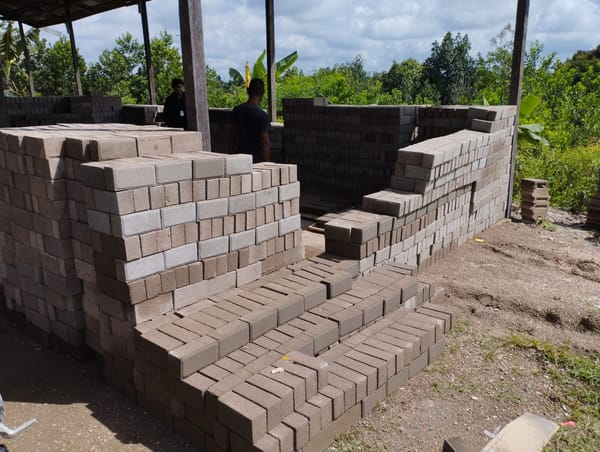 PT PKN Olah FABA Jadi Produk Batako Dan Paving Block