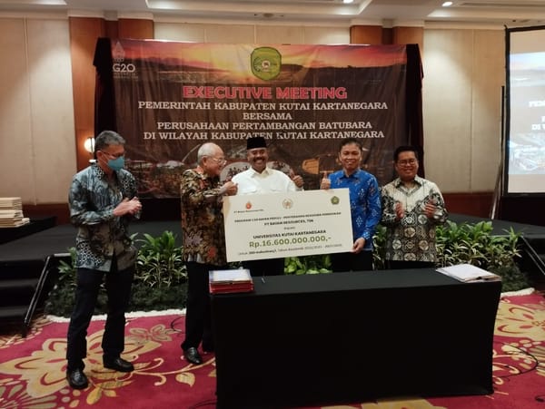 Bayan Resources Komit Salurkan Beasiswa Untuk Mahasiswa Universitas Kutai Kartanegara Senilai Rp 16,6 Miliar