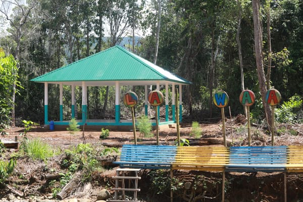 Kembangkan Kawasan Wisata Laa Waa River Park, VALE Serahkan Gedung Aula 