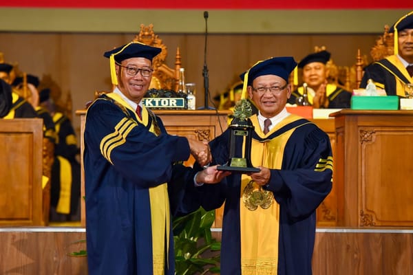 Menteri Arifin Terima Penghargaan Anugerah Konservasi Energi