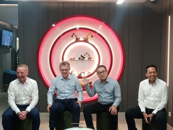 Indotruck Utama Luncurkan Indotruck Command and Data Center