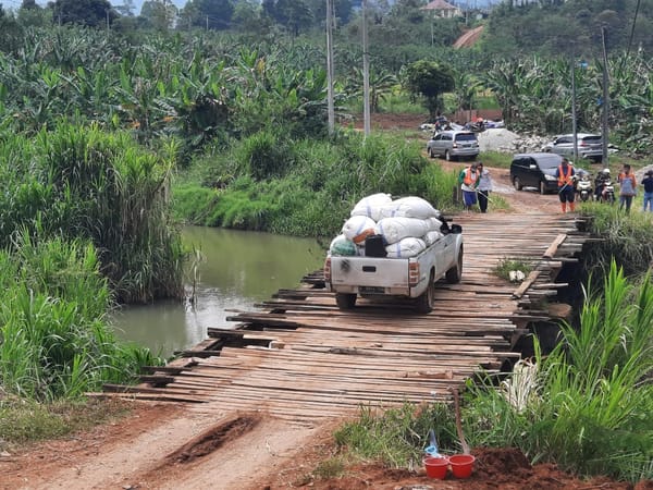 PGE Area Ulubelu Bantu Bangun Jembatan Penghubung Tanggamus–Lampung Barat